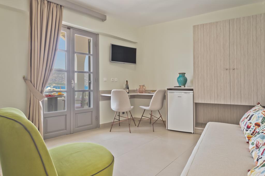 Nereus Luxurious Suites Κάρπαθος Εξωτερικό φωτογραφία